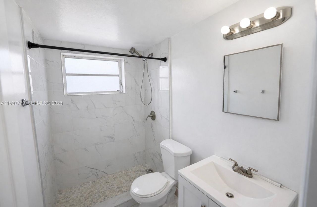 4381 W Flagler St , Unit 3, Miami, FL 33134 Photo