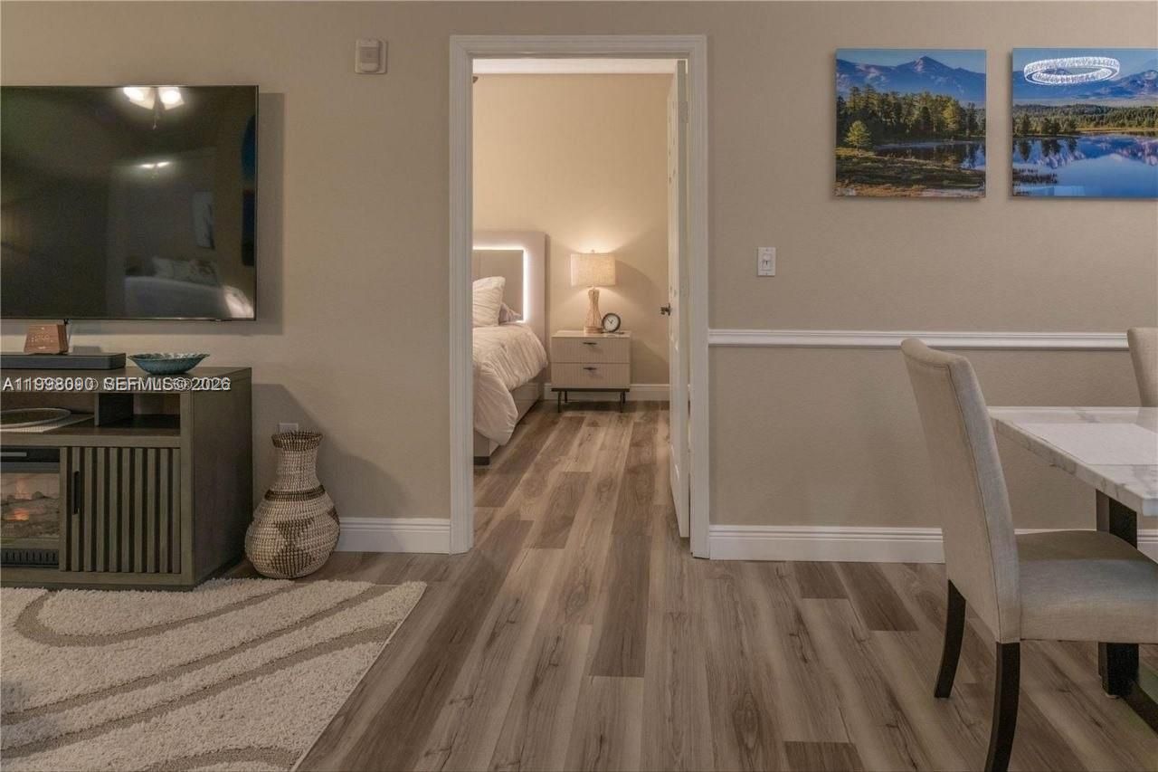 2916 Tuscany Ct, Unit 201, Palm Beach Gardens, FL 33410 Photo