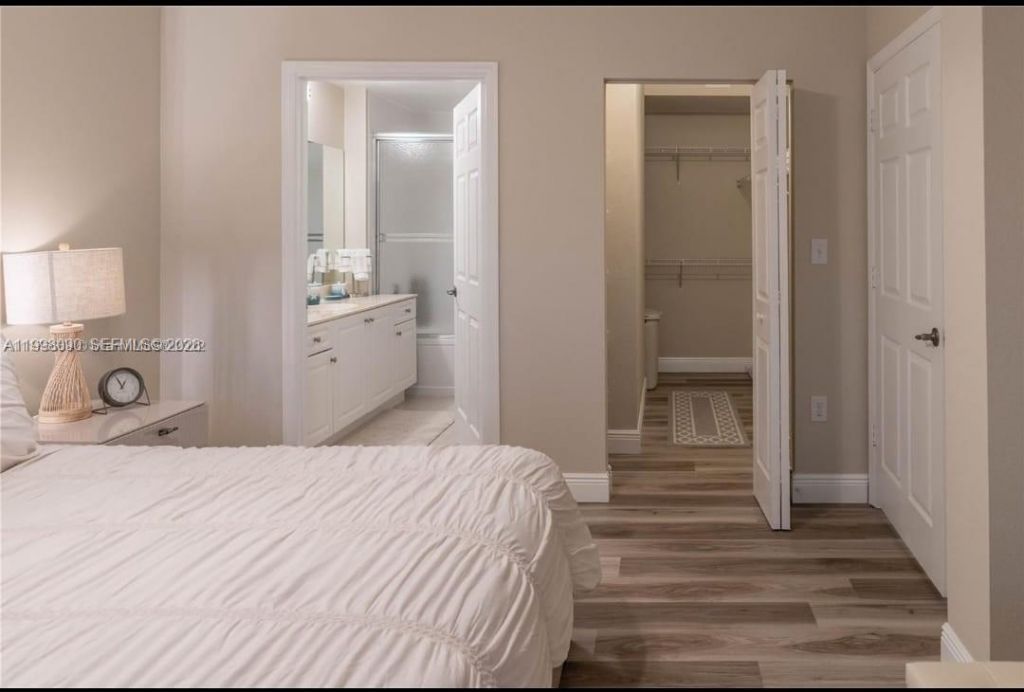 2916 Tuscany Ct, Unit 201, Palm Beach Gardens, FL 33410 Photo