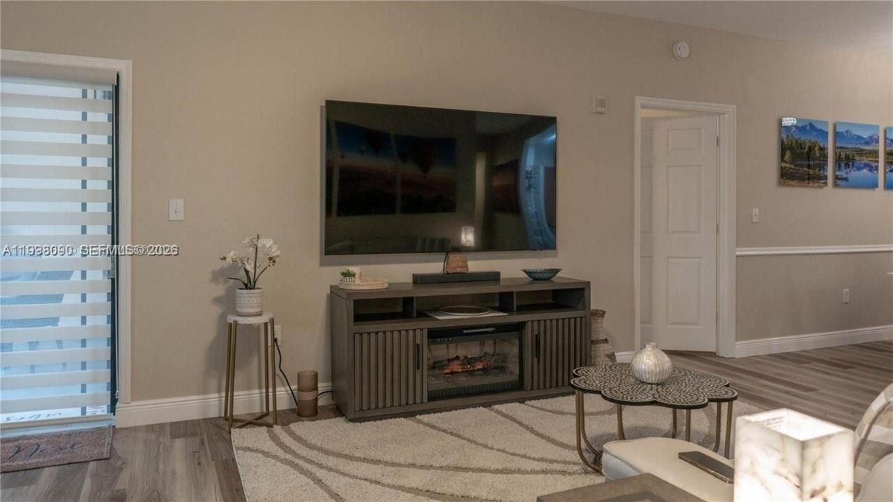 2916 Tuscany Ct, Unit 201, Palm Beach Gardens, FL 33410 Photo