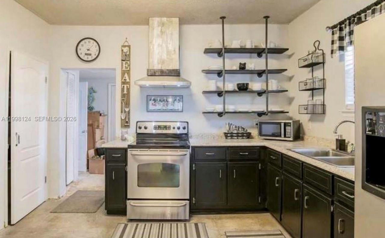 1005 Lakewood Road, Pensacola, FL 32507 Photo