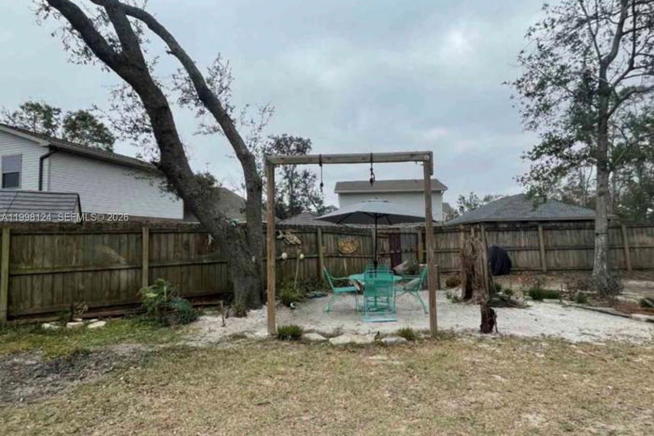 1005 Lakewood Road, Pensacola, FL 32507 Photo
