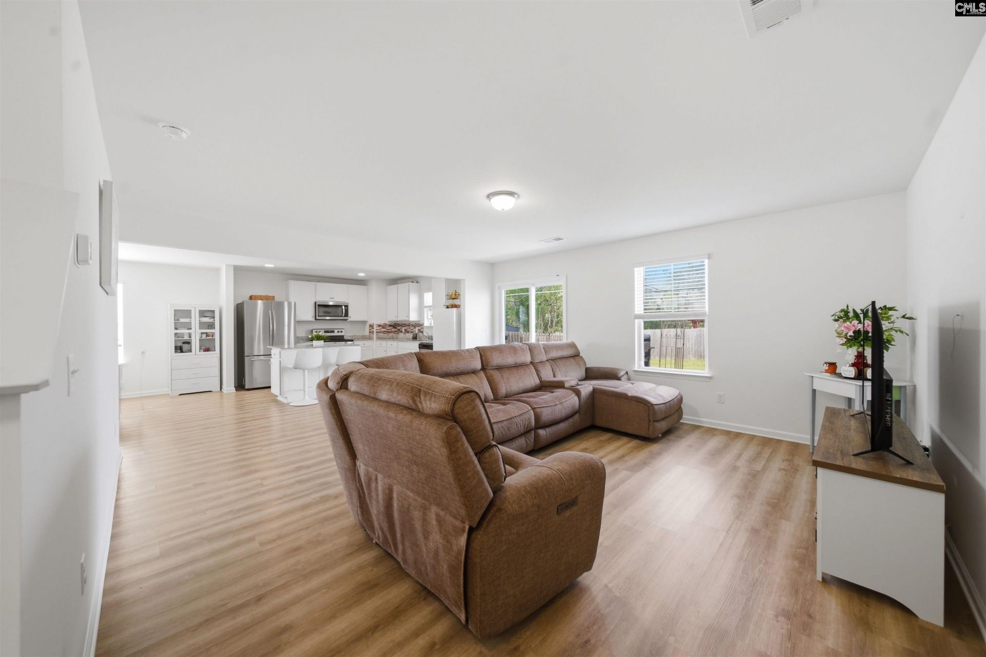 334 Savannah Hills Drive Photo 13