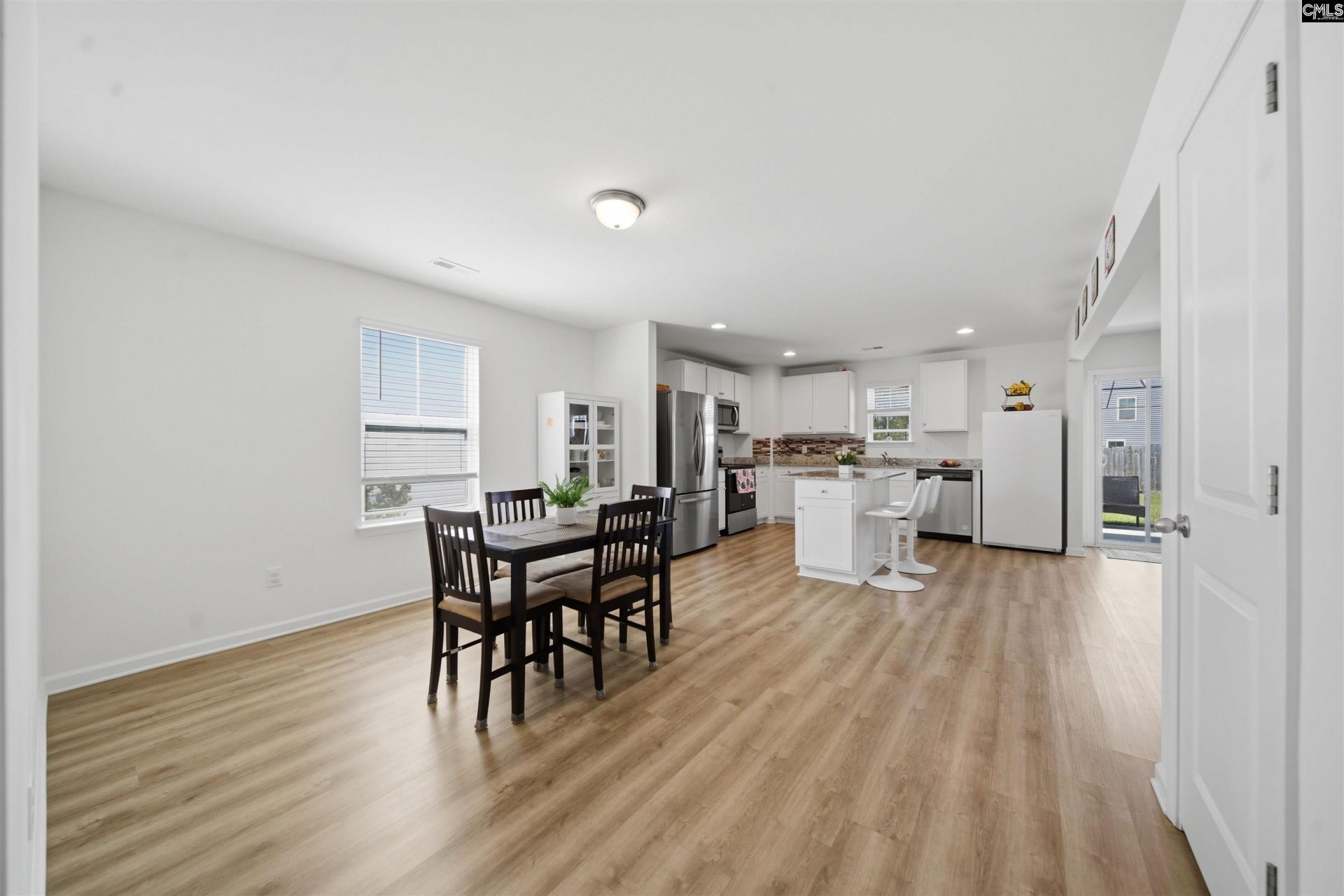 334 Savannah Hills Drive Photo 7