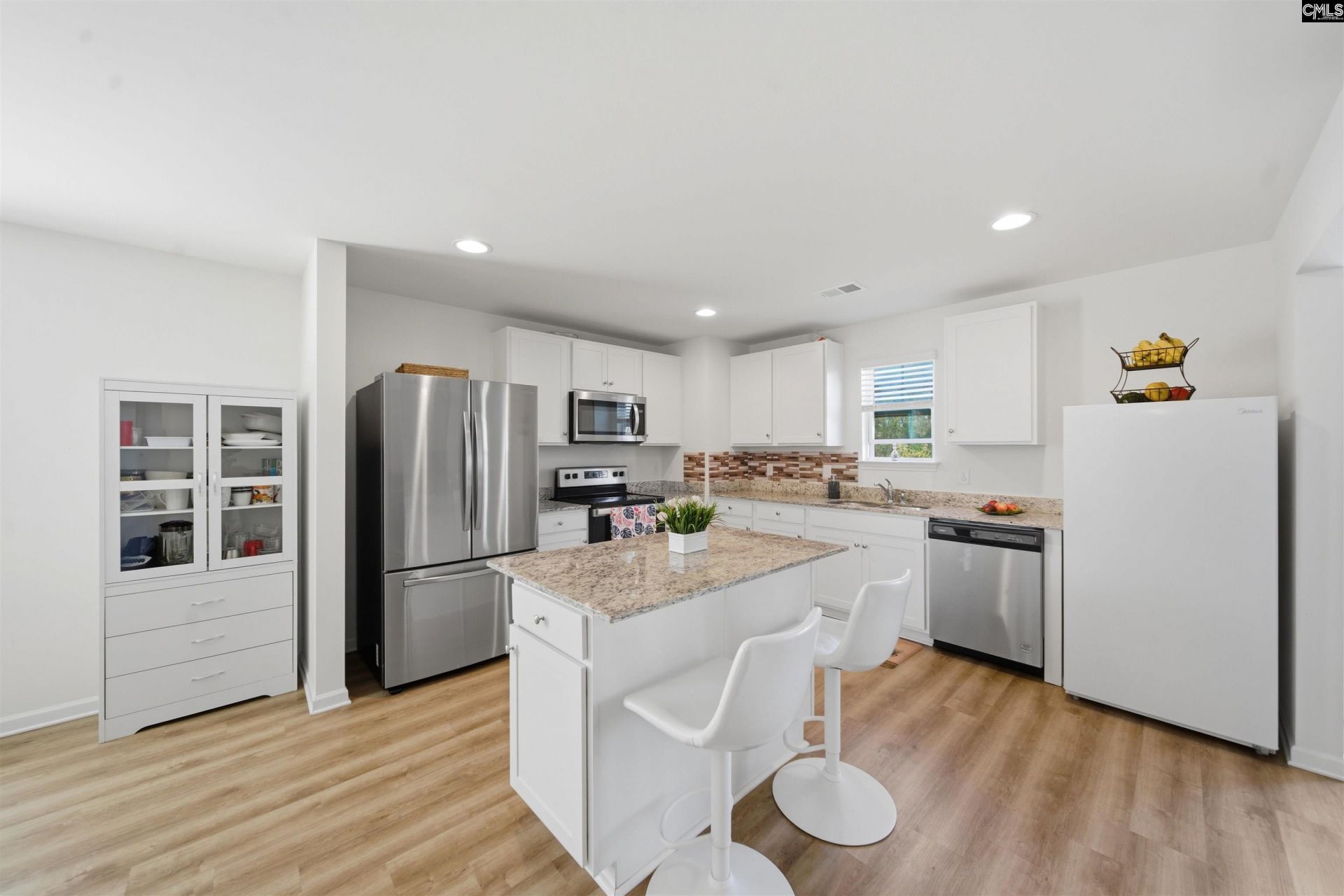 334 Savannah Hills Drive Photo 9