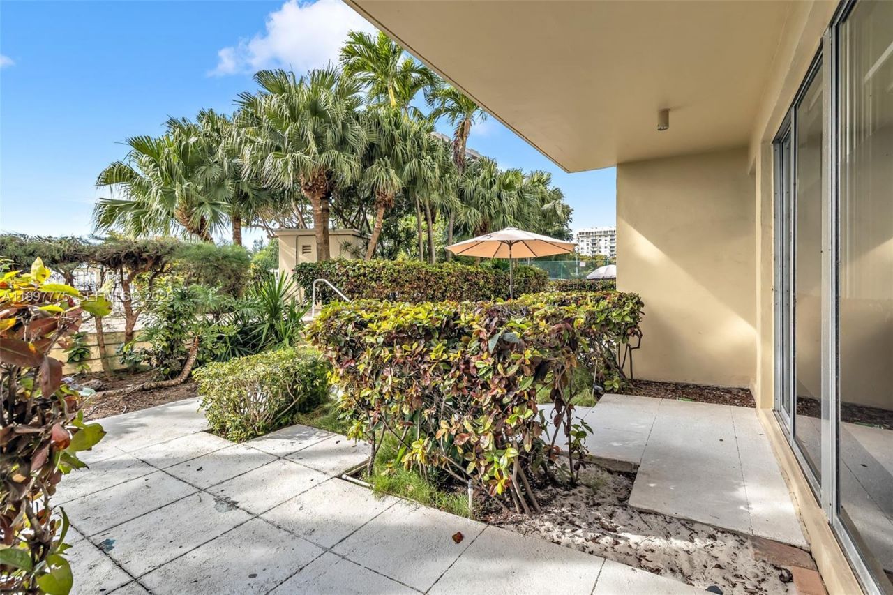 11111 Biscayne Blvd , Unit 116, Miami, FL 33181 Photo