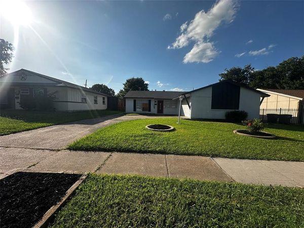4111 Mehalia Drive, Dallas, TX 75241