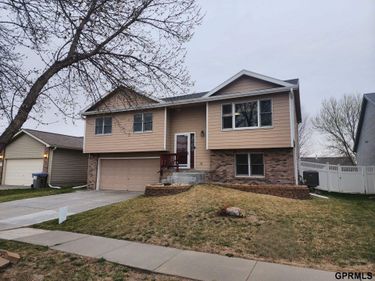 7242 N 15th Street, Lincoln, NE 68521
