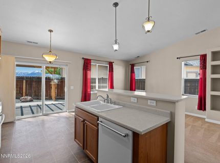 875 Vista Park Drive, Carson City, NV 89705 Photo