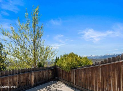 875 Vista Park Drive, Carson City, NV 89705 Photo