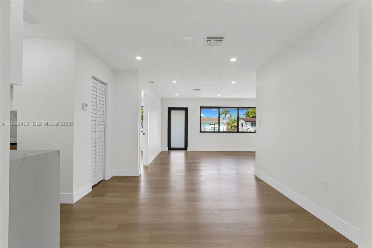 2980 NW 210th Ter , Miami Gardens, FL 33056 Photo