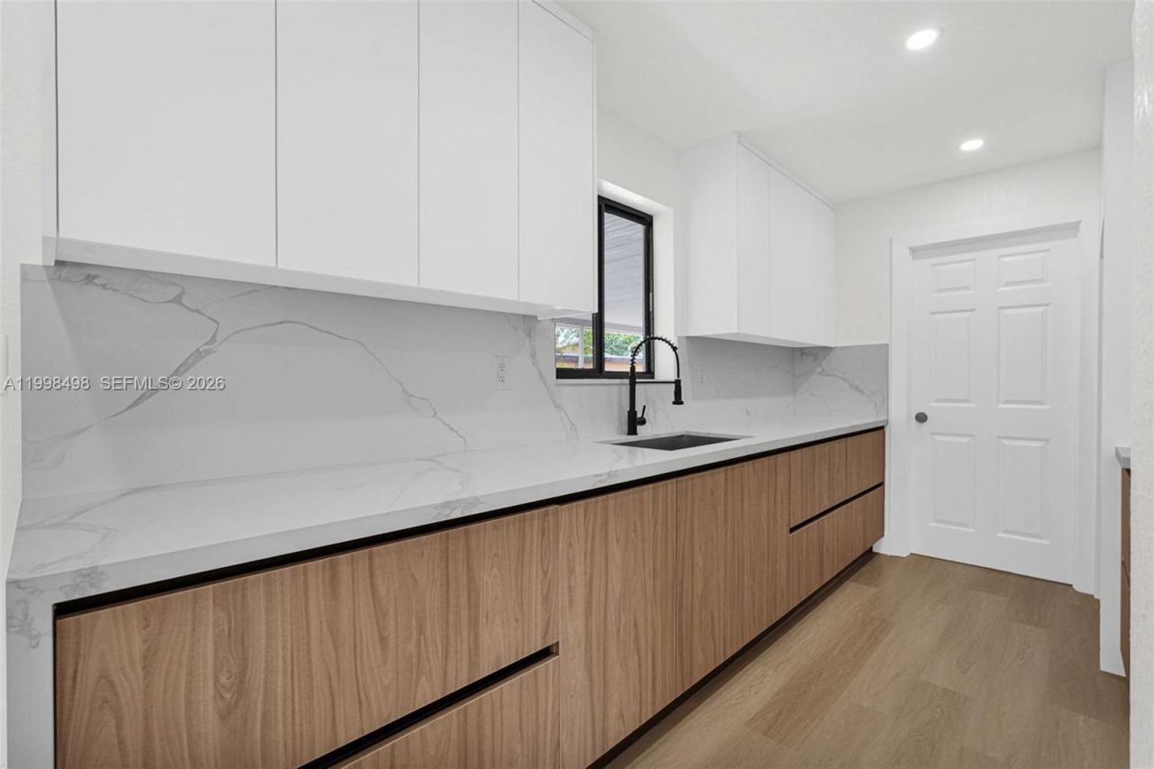 2980 NW 210th Ter , Miami Gardens, FL 33056 Photo