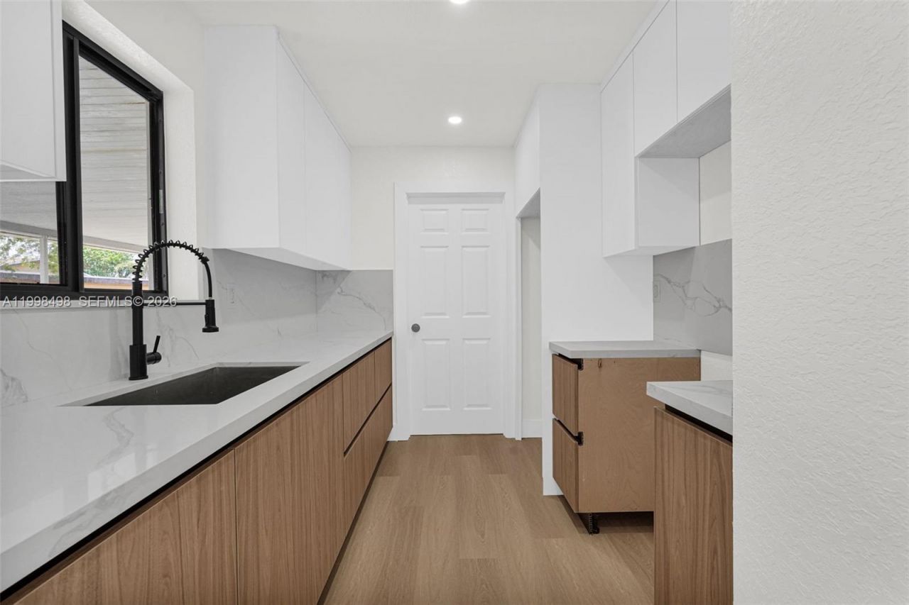 2980 NW 210th Ter , Miami Gardens, FL 33056 Photo