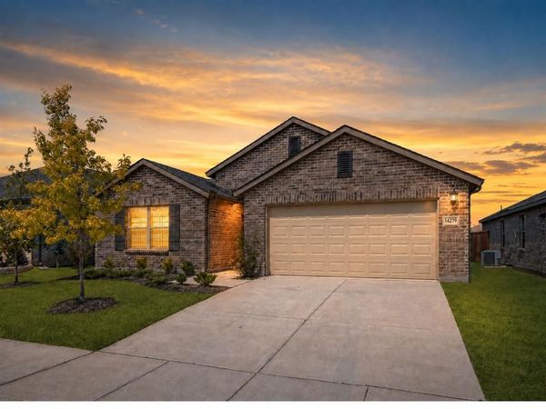 14219 Aberavon Drive, Pilot Point, TX 76258