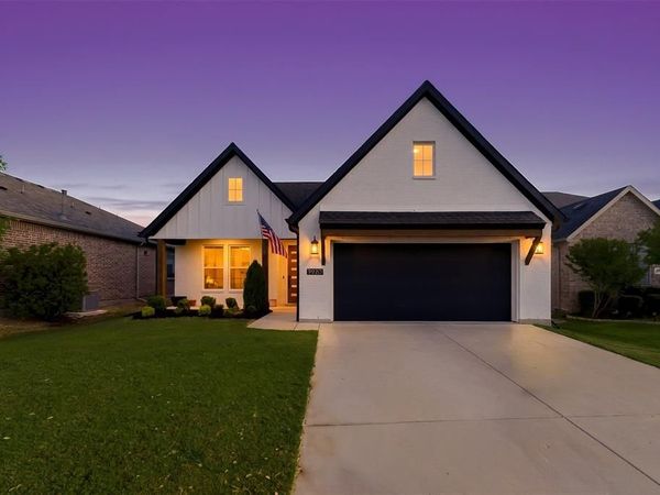 9920 Chaparral Pass, Fort Worth, TX 76126