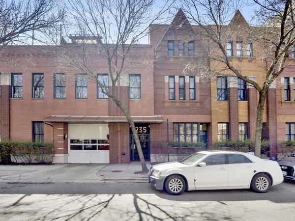 1235 W George Street , Unit 110, Chicago, IL 60657