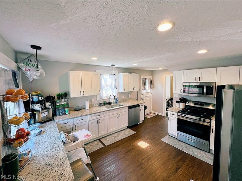 25291 Chatworth Drive, Euclid, OH 44117 Photo 4