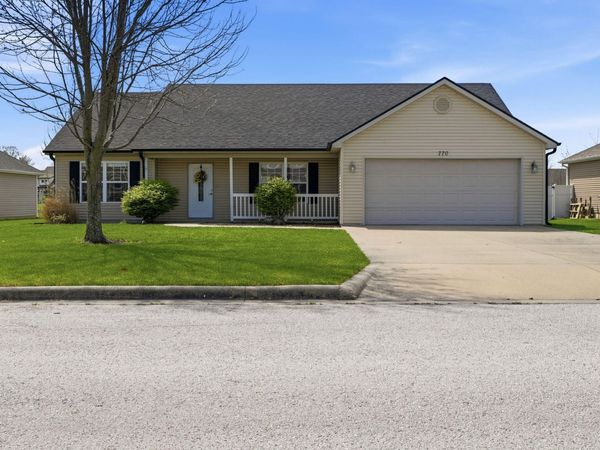 770 E Parkview Street, Bolivar, MO 65613