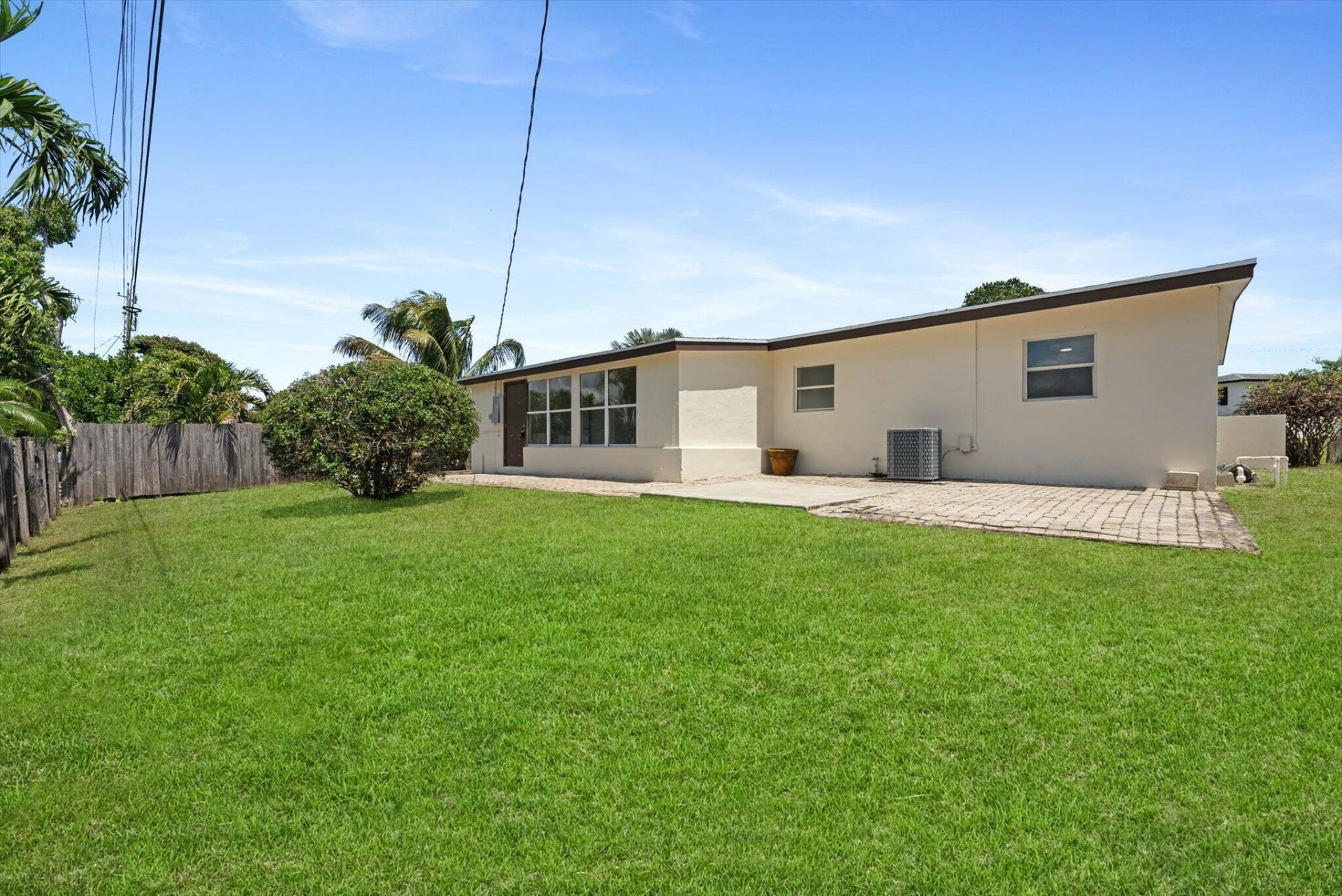 1449 Hillcrest Drive, Lake Worth Beach, FL 33461 Photo
