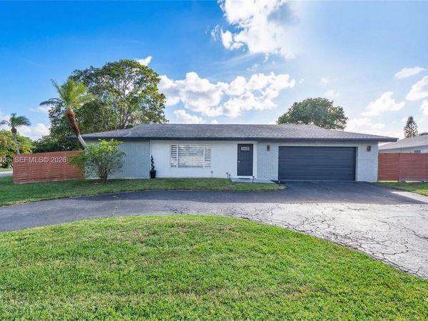 6701 NW 98th Ave, Tamarac, FL 33321