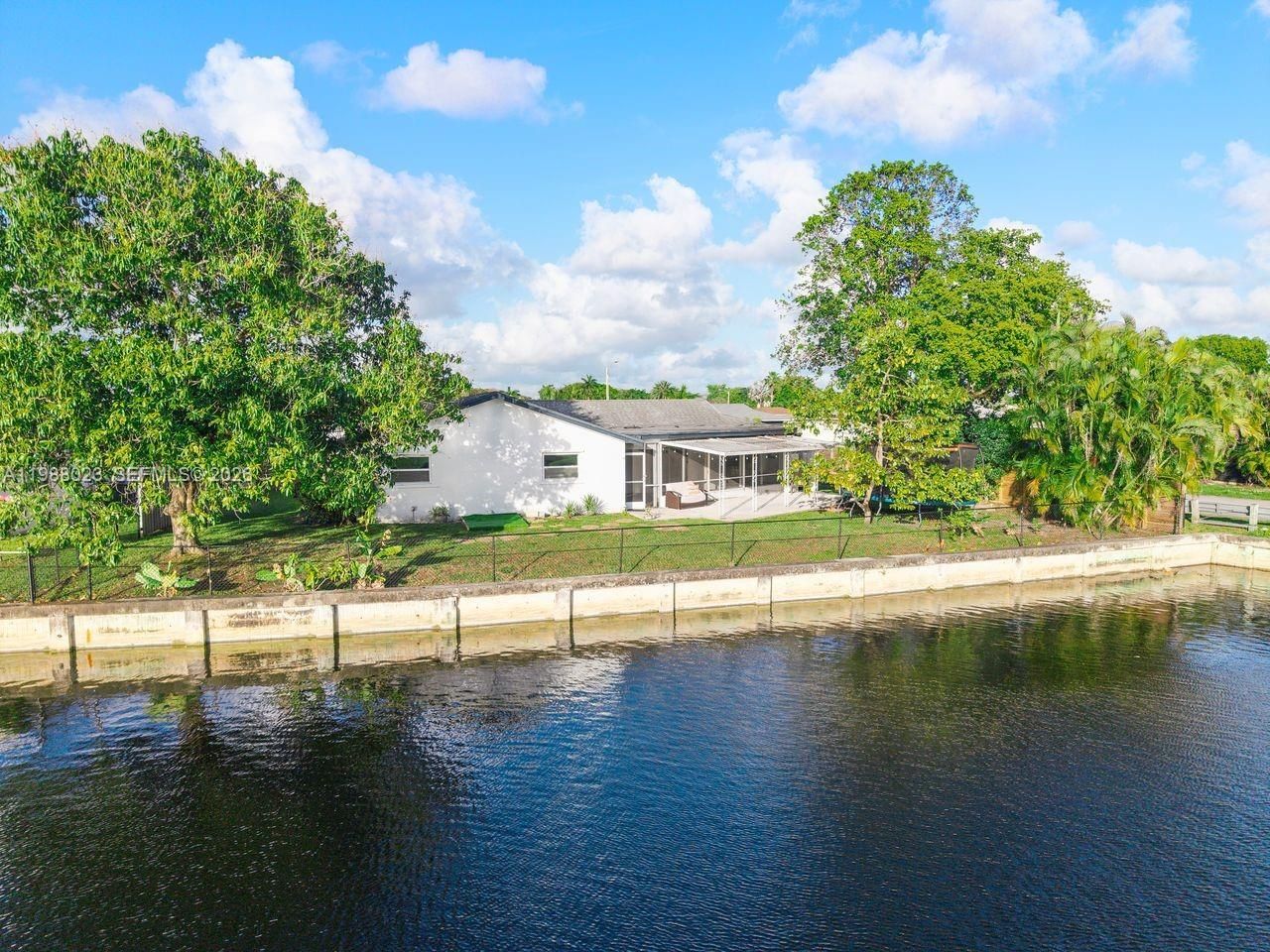 6701 NW 98th Ave, Tamarac, FL 33321 Photo