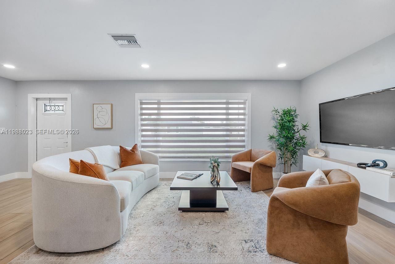 6701 NW 98th Ave, Tamarac, FL 33321 Photo