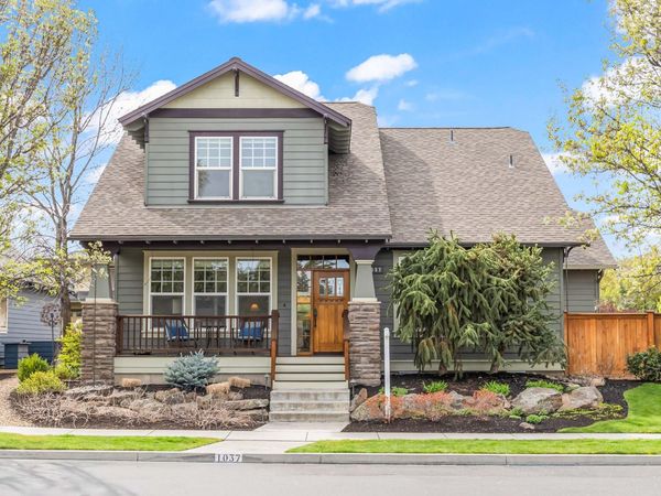 1037 NW Rimrock Drive, Redmond, OR 97756