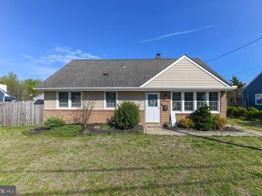 637 MUHLENBERG AVENUE, DEPTFORD, NJ 08096