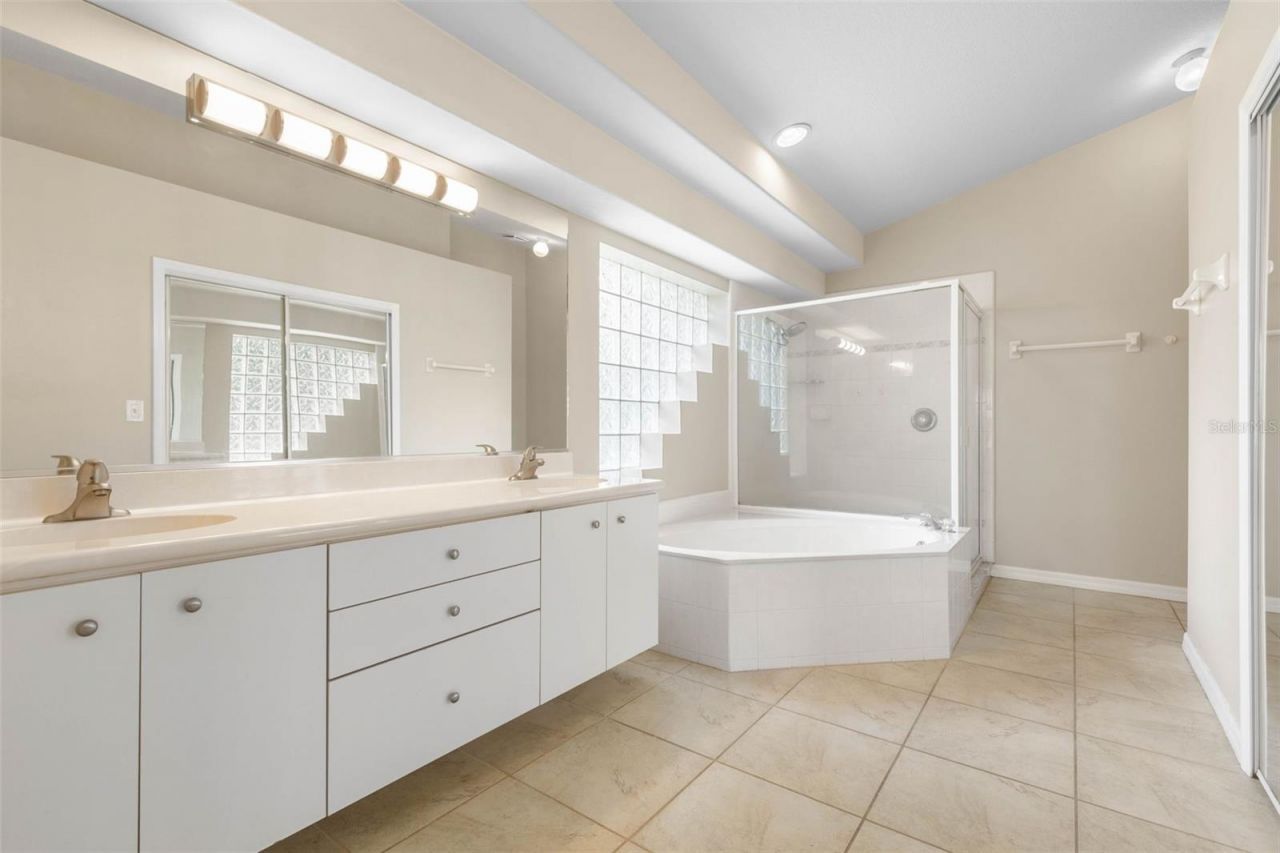 60 Villa Lago Lane , Ormond Beach, FL 32174 Photo