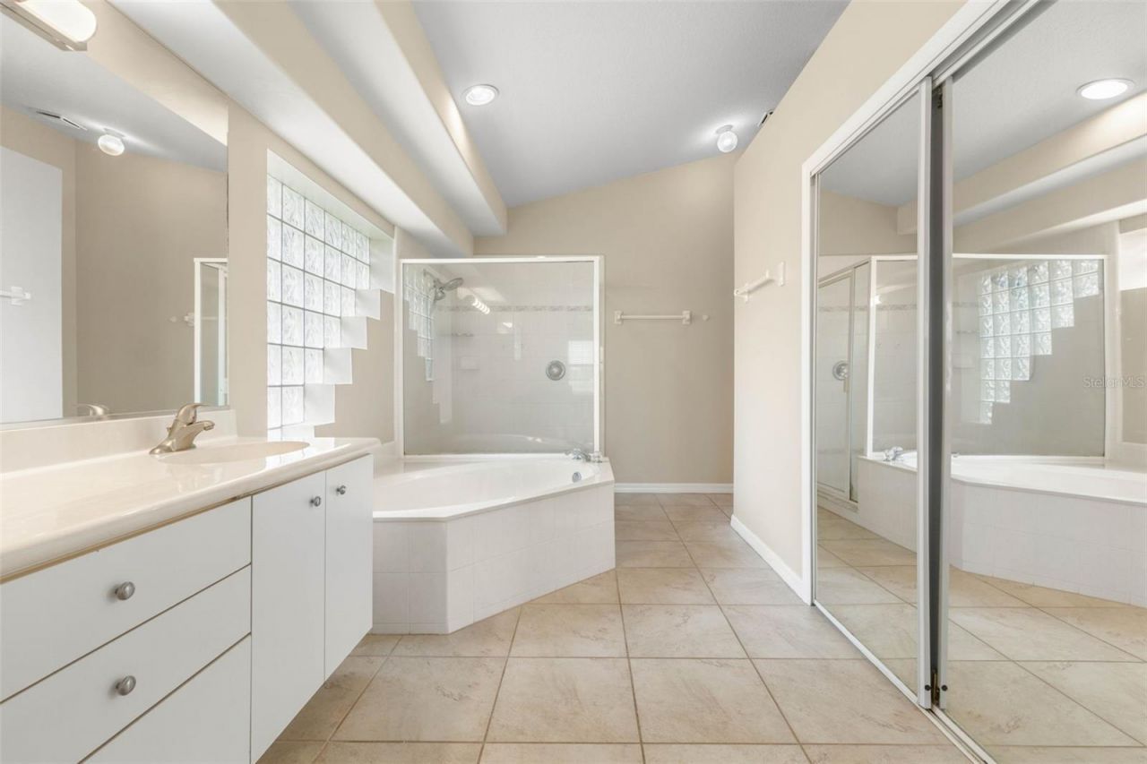 60 Villa Lago Lane , Ormond Beach, FL 32174 Photo