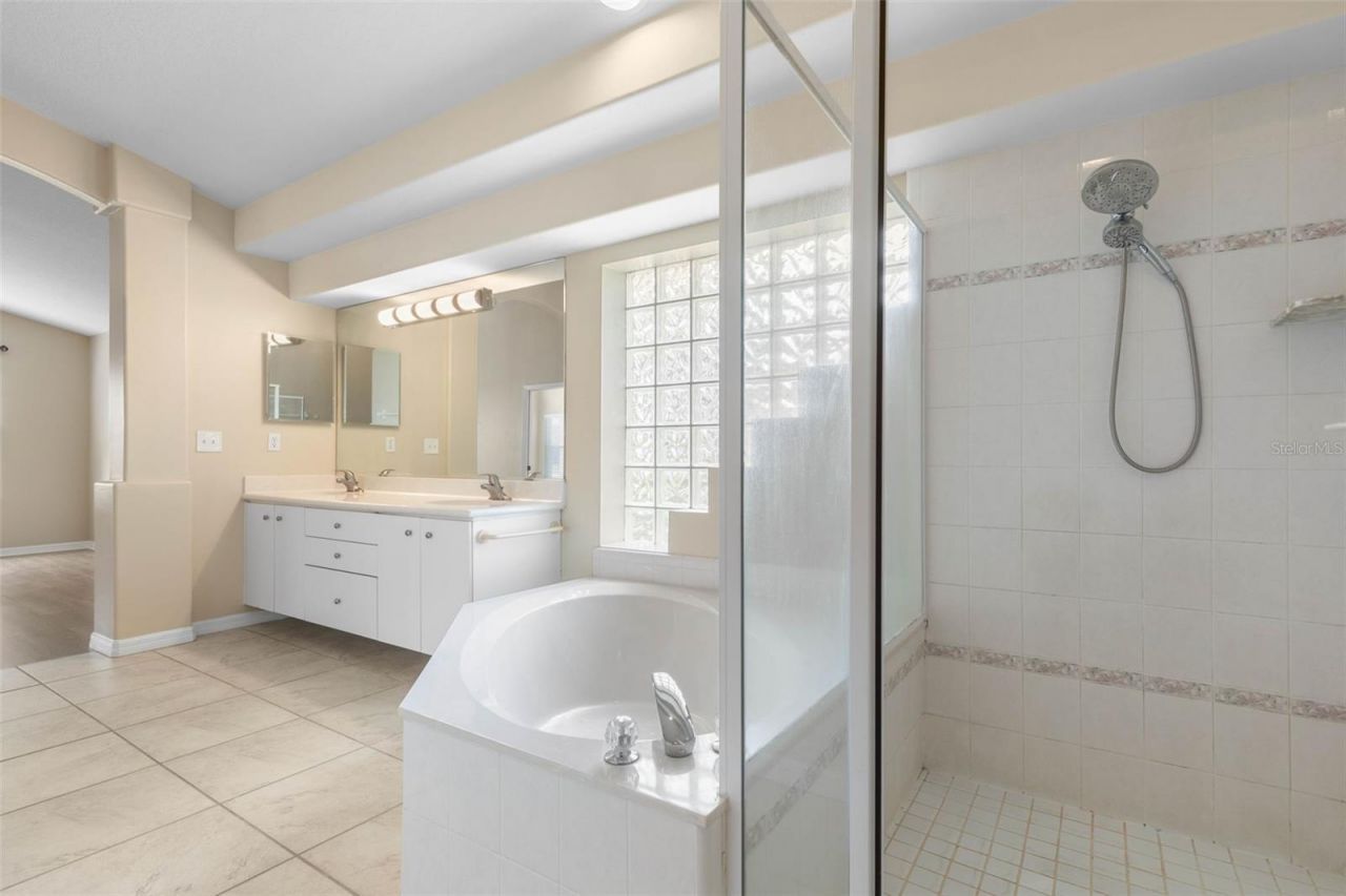 60 Villa Lago Lane , Ormond Beach, FL 32174 Photo