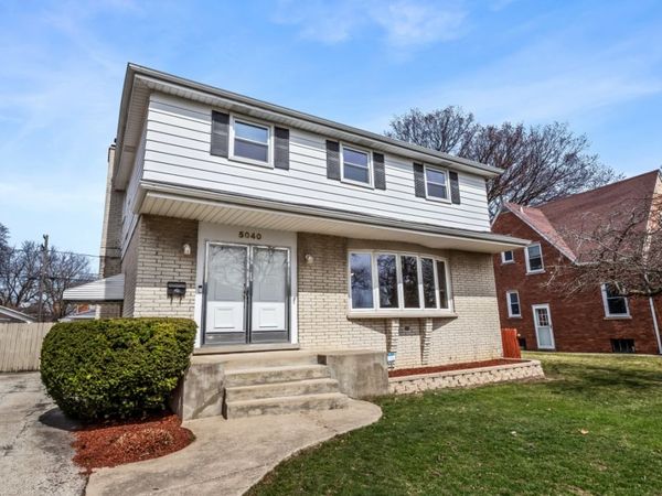 5040 Brummel Street , Skokie, IL 60077