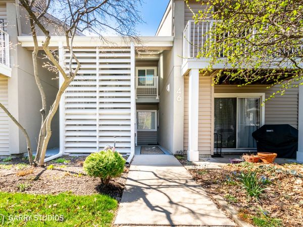46 N Park Avenue , Unit 7, Lombard, IL 60148
