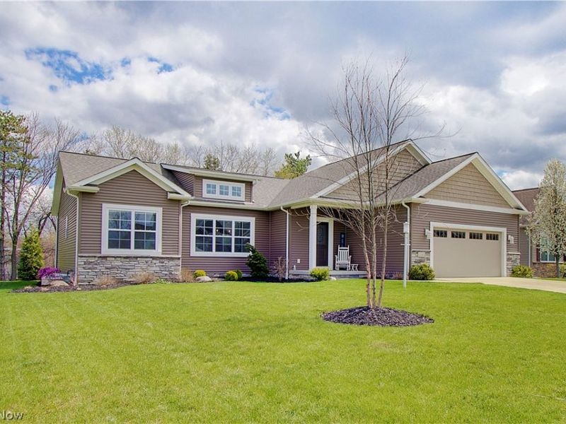 2594 Carlton Street NW, North Canton, OH 44720 Photo 2