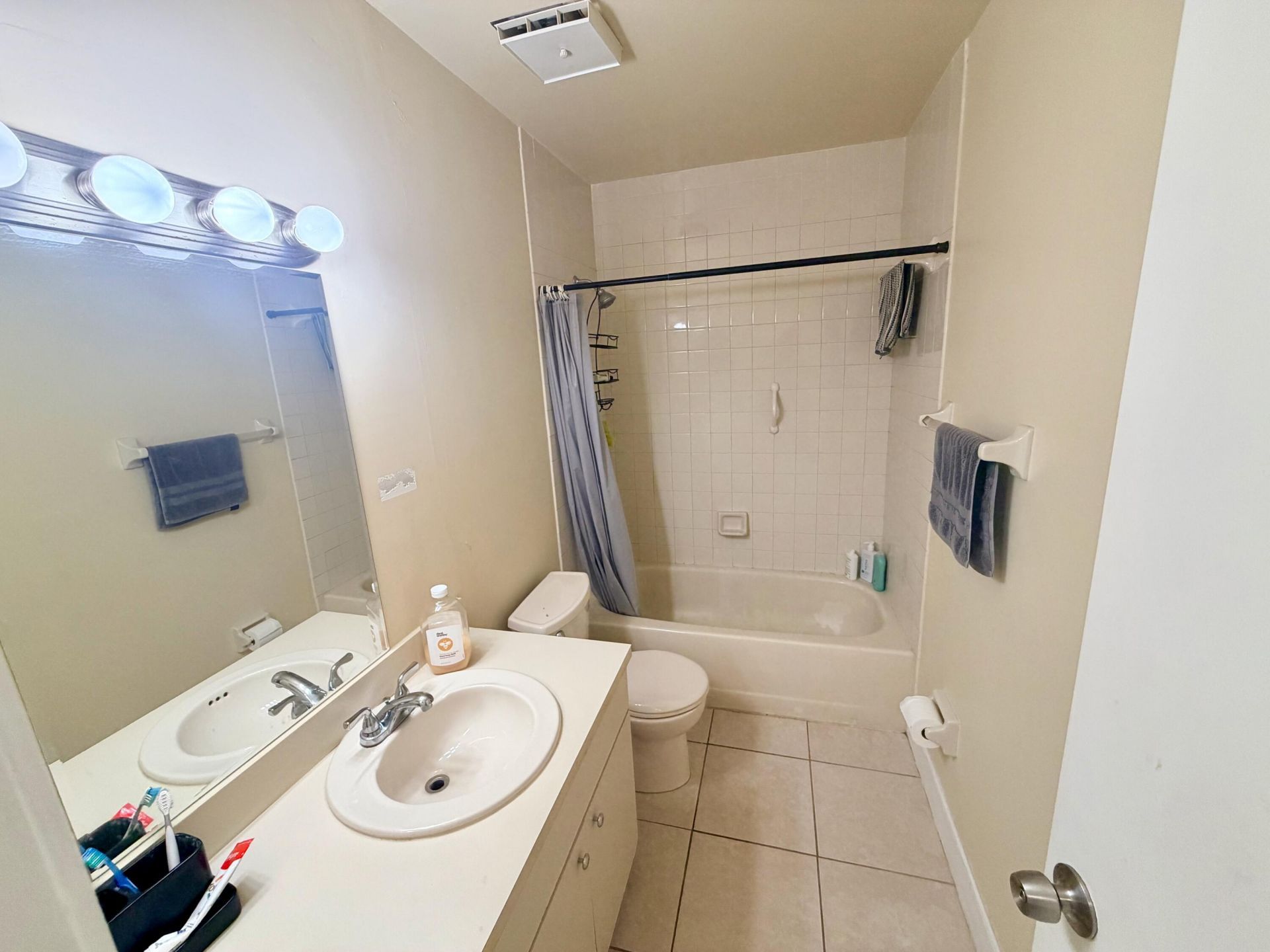 11071 NW 7th, Unit 104-15, Miami, FL 33172 Photo
