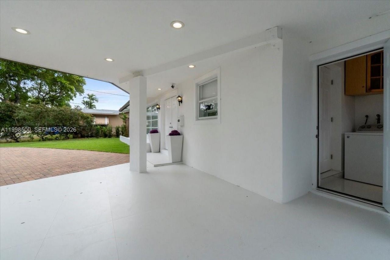 1910 NW 36th St , Unit n/a, Oakland Park, FL 33309 Photo