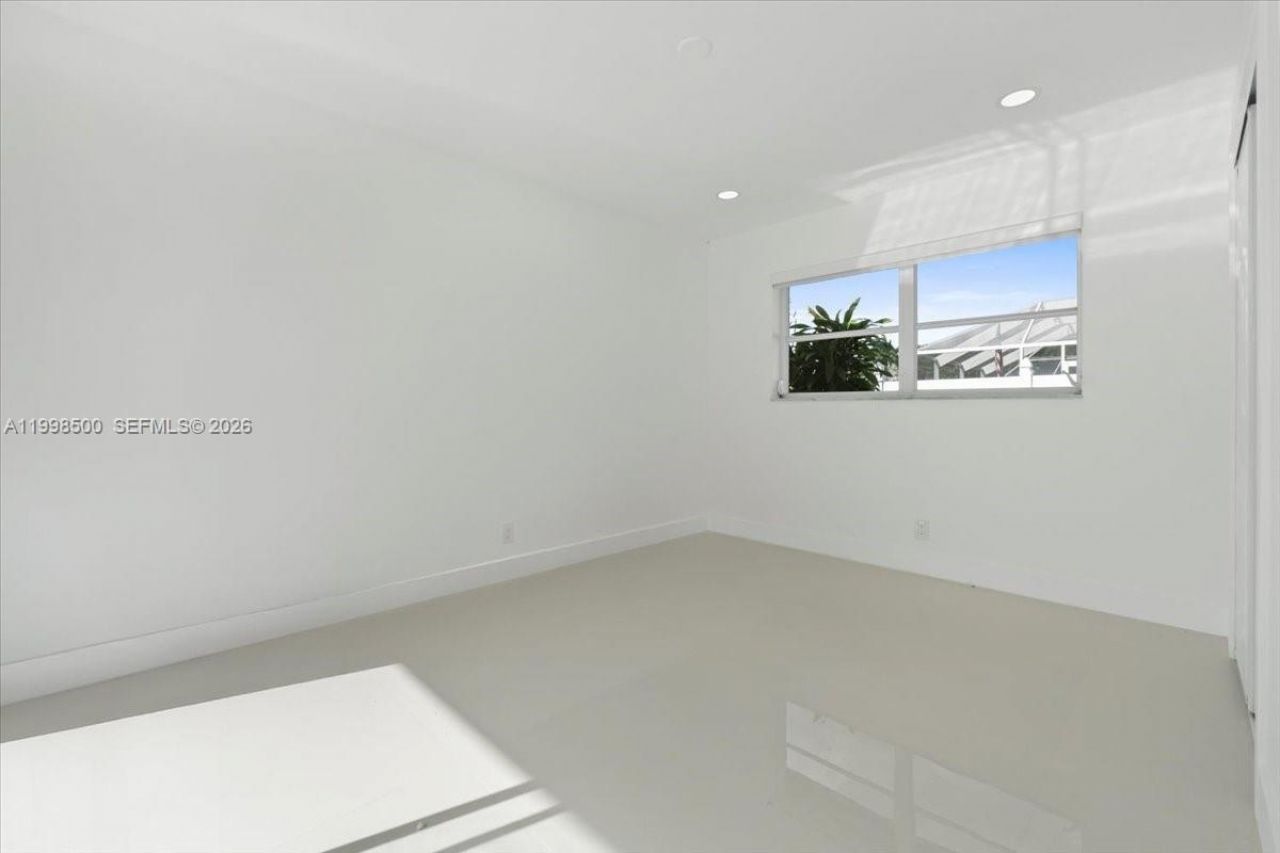 1910 NW 36th St , Unit n/a, Oakland Park, FL 33309 Photo