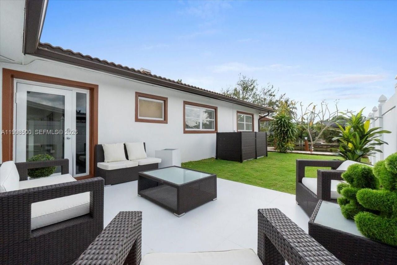 1910 NW 36th St , Unit n/a, Oakland Park, FL 33309 Photo