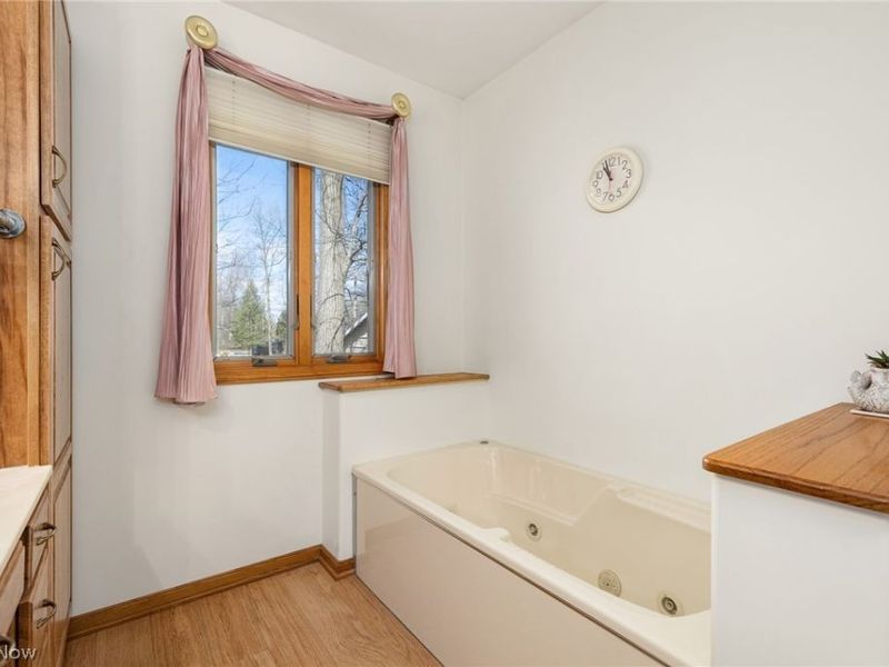 843 Wildwood Drive, Willard, OH 44890 Photo 25