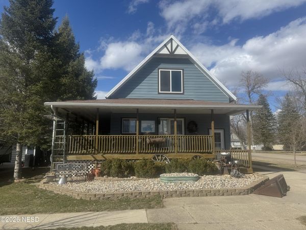 412 1ST AVENUE N, Lake Norden, SD 57248