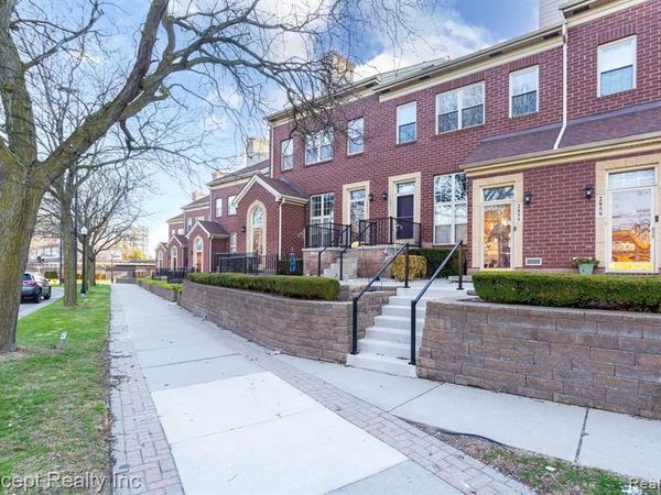 2851 Biddle Avenue, Wyandotte, MI 48192