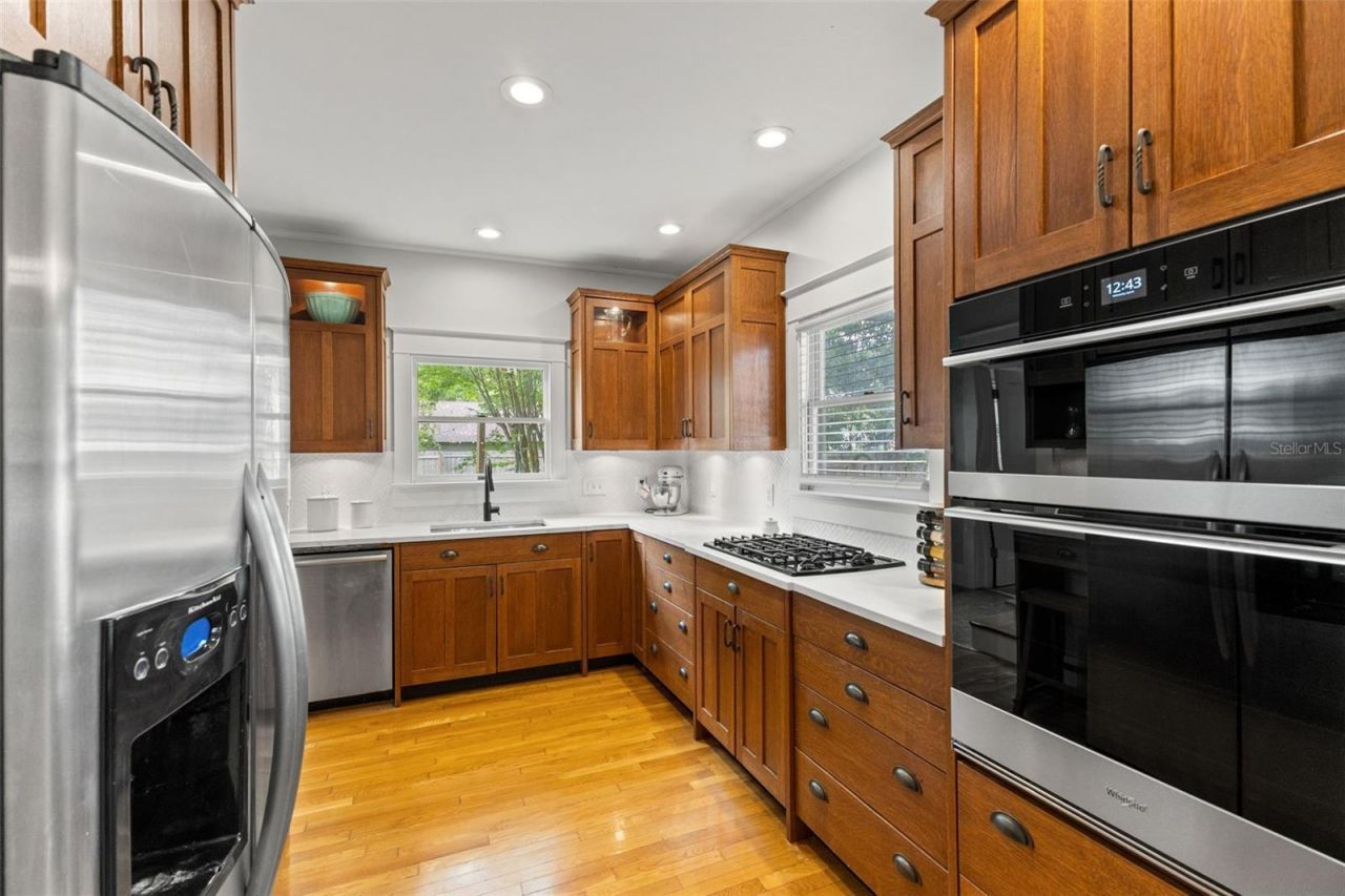 5101 N Seminole Avenue , Tampa, FL 33603 Photo