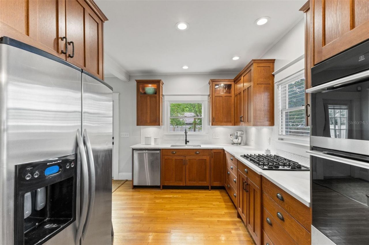 5101 N Seminole Avenue , Tampa, FL 33603 Photo