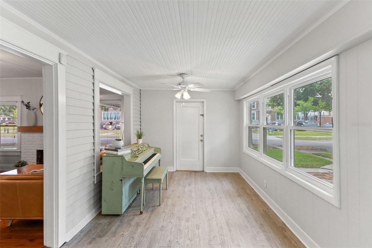 5101 N Seminole Avenue , Tampa, FL 33603 Photo