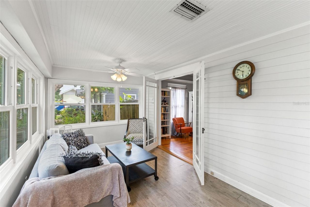 5101 N Seminole Avenue , Tampa, FL 33603 Photo