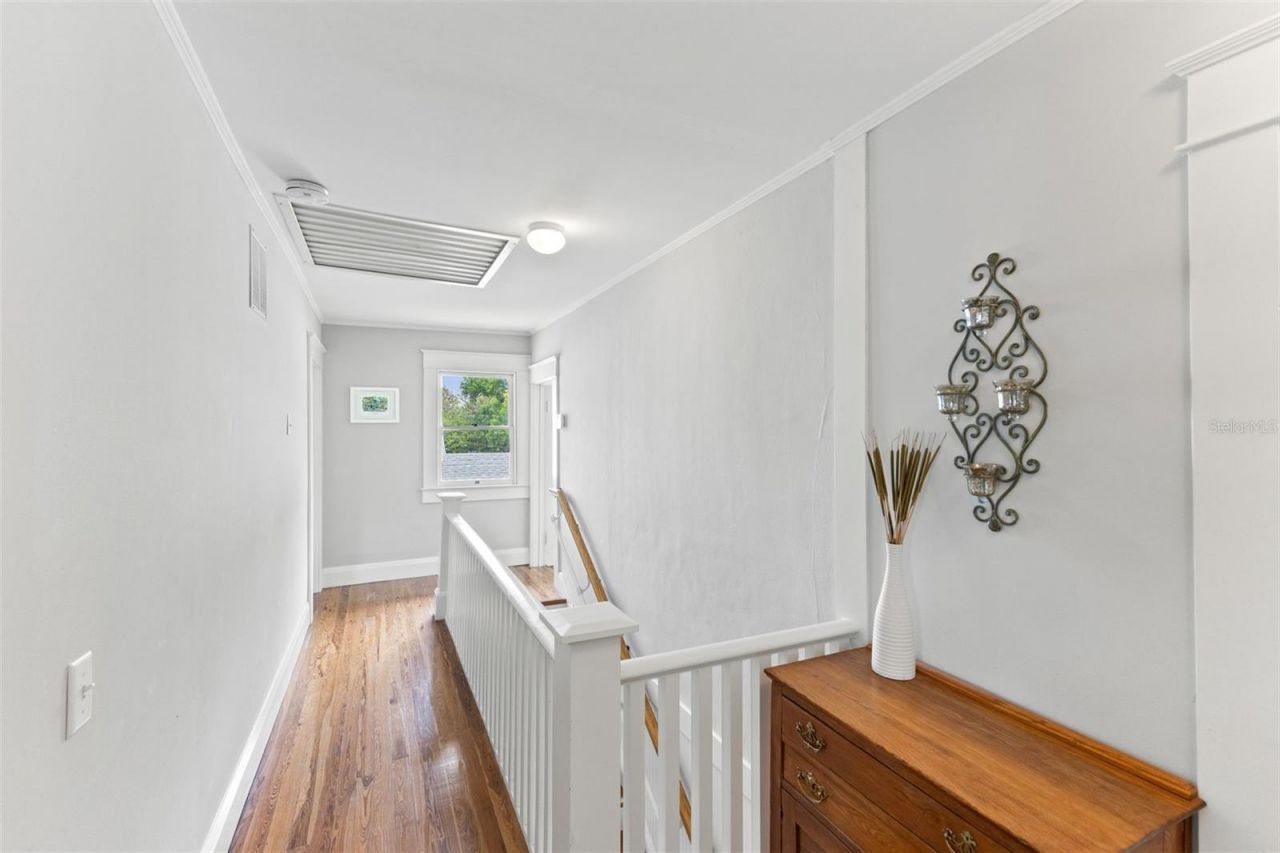 5101 N Seminole Avenue , Tampa, FL 33603 Photo