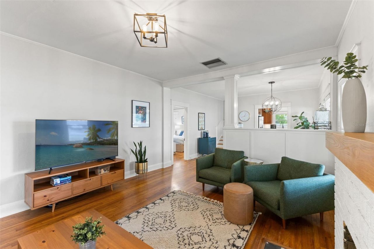 5101 N Seminole Avenue , Tampa, FL 33603 Photo