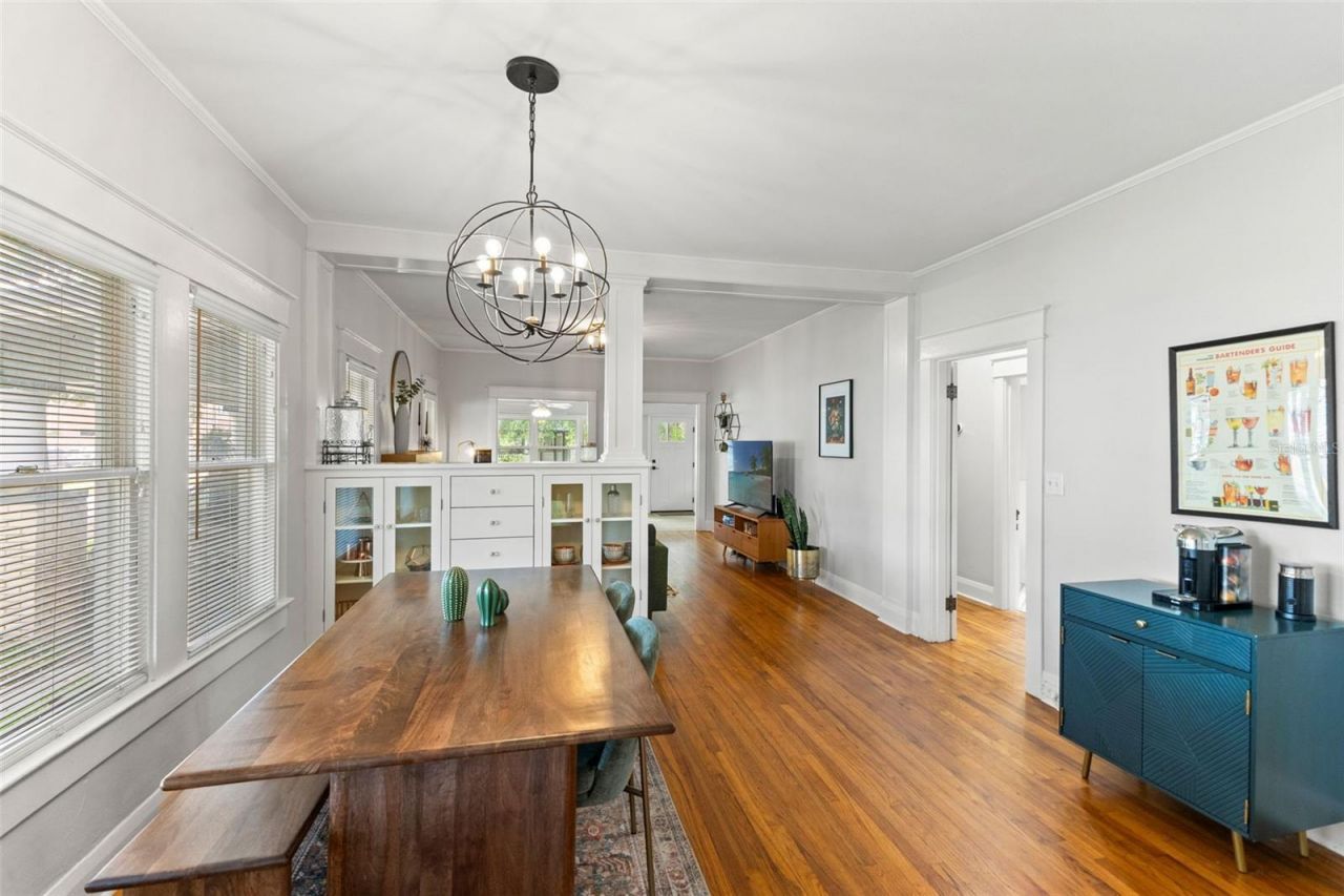 5101 N Seminole Avenue , Tampa, FL 33603 Photo