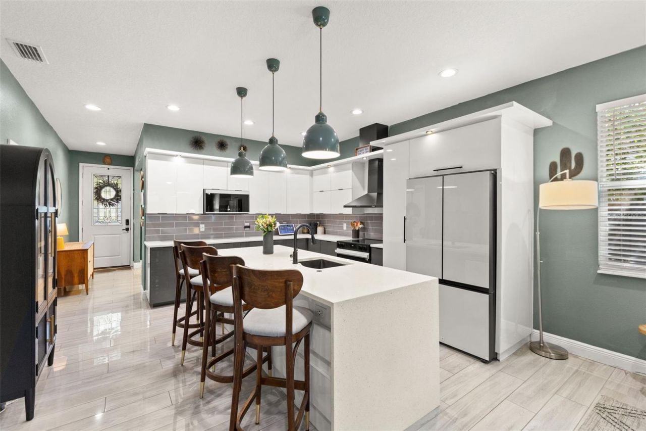 1507 Hillside Drive , Tampa, FL 33610 Photo