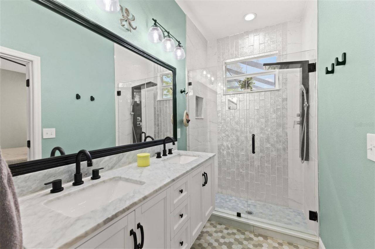 1507 Hillside Drive , Tampa, FL 33610 Photo